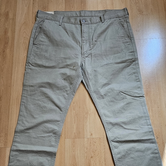 Levi's 511 Slim Line 8 Jeans, Size 40 x 32, Khaki color - Picture 2 of 6